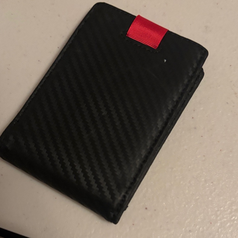 Black and Red Money Clip 5 card holder clip and red pull out for important.